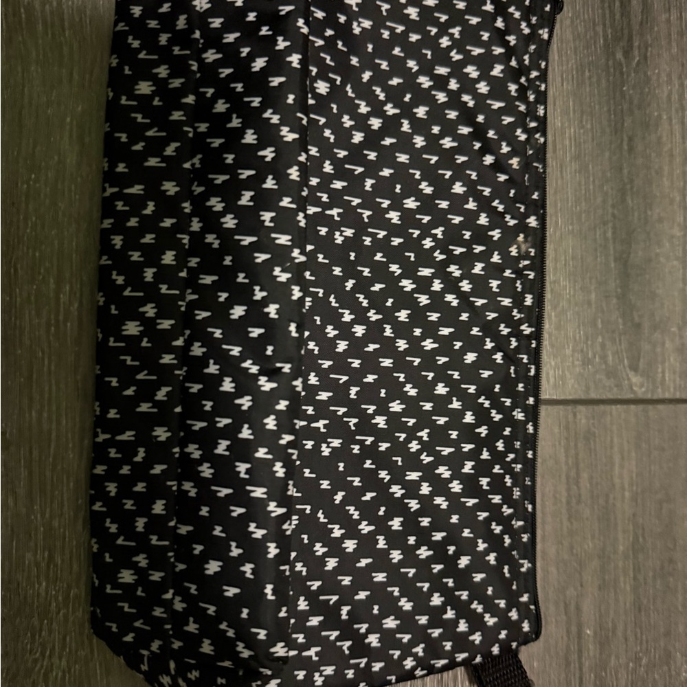 Stylish Black and White Patterned Skirt
